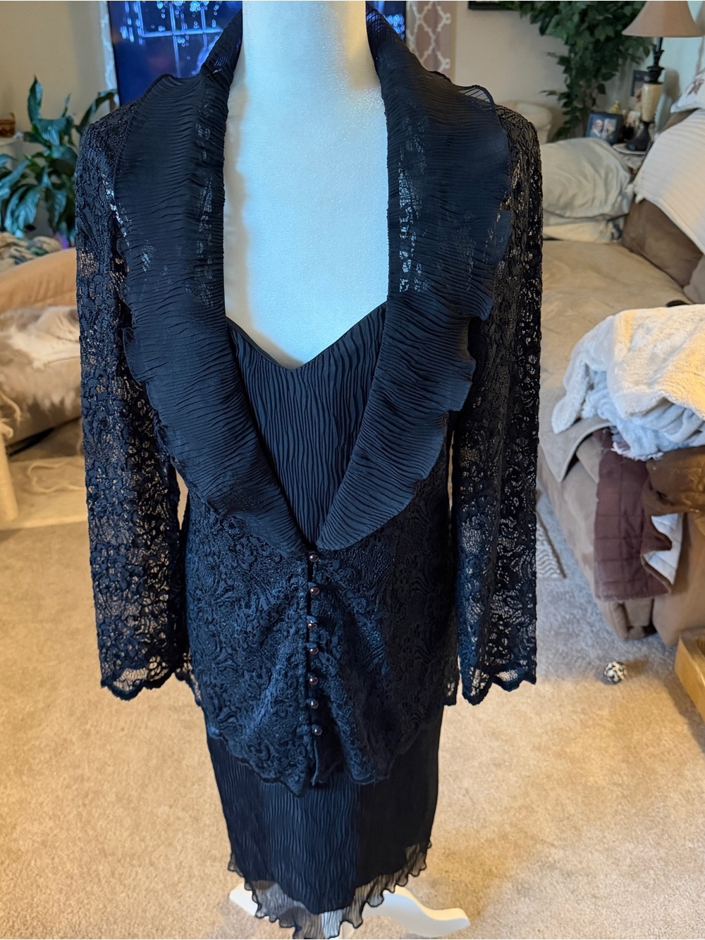 Black Lace Pleated V-Neck formal Dress with Jacket Vintage 80’s